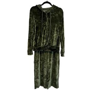 Majestic Filatures | Women's Velour Luxe Loungewear Set Olive Green Size 4 / L